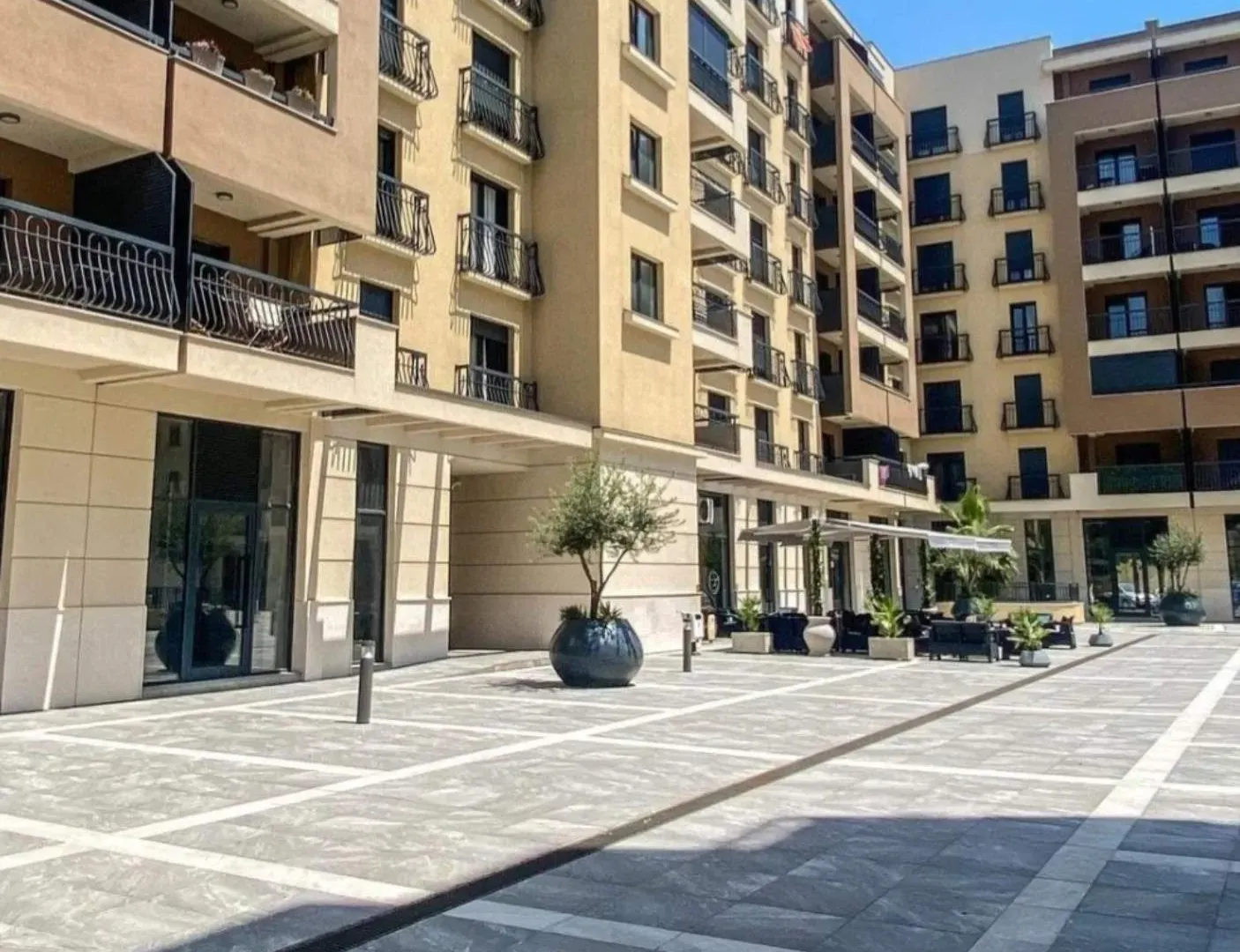 Izdavanje, jednosoban stan, 48m², Ljubović, Podgorica