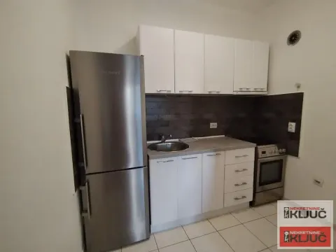 Prodaja, dvosoban stan, 42m², Centar, Novi Sad - image 3