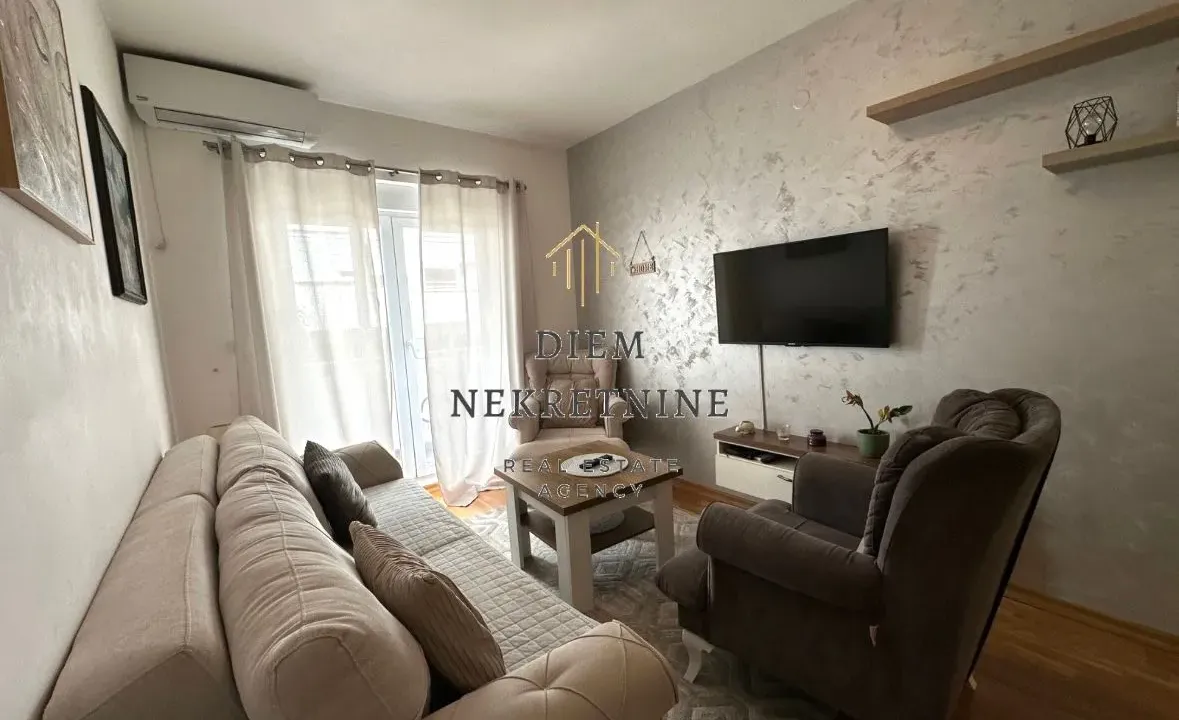 Izdavanje, jednosoban stan, 40m², Tuški Put, Podgorica