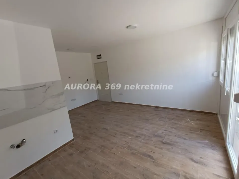 Prodaja, garsonjera, 21m², Veternik, Novi Sad Sve Podlokacije