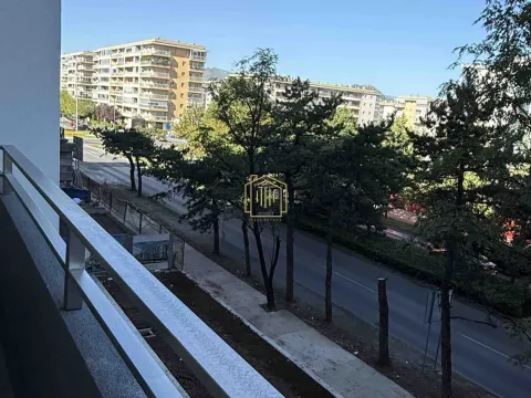 Izdavanje, jednosoban stan, 40m², Central Point, Podgorica - image 4