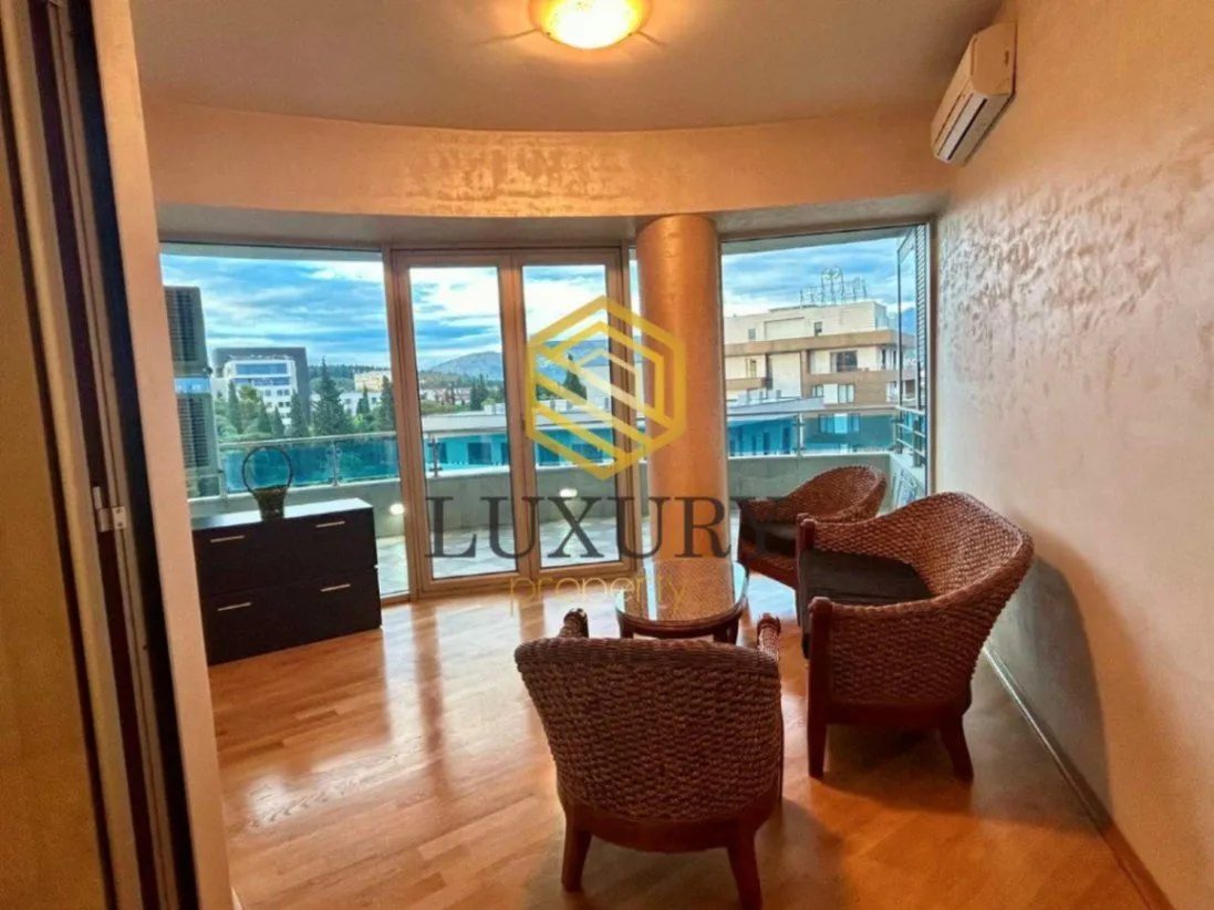 Rent, apartment, 100m², Centar, Podgorica