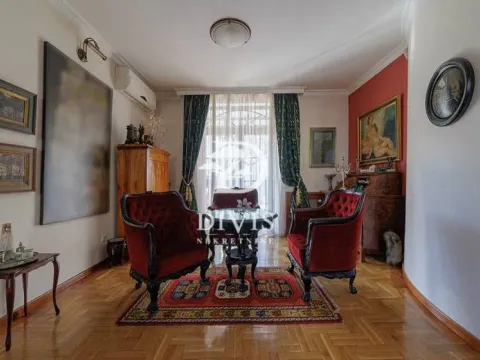 Sale, house, 377m², Trošarina, Voždovac Sve Podlokacije - image 3