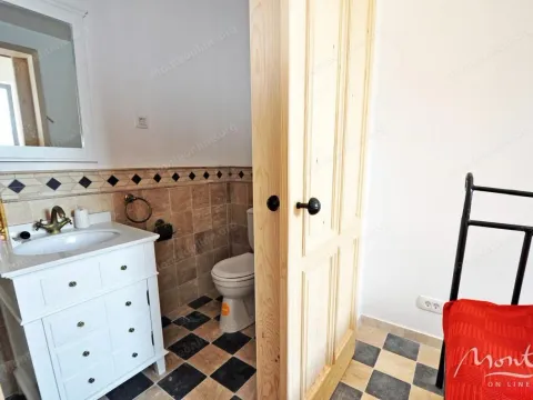 Prodaja, poslovni prostor, 570m², Risan, Kotor - image 32