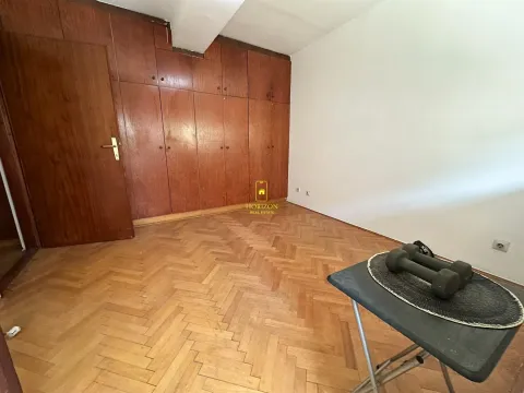 Prodaja, trosoban stan, 120m², Blok 7, Podgorica - image 9
