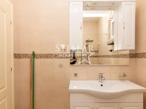 Izdavanje, kuća, 120m², Tološi, Podgorica - image 6