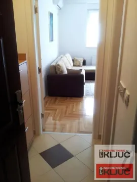 Izdavanje, jednosoban stan, 27m², Sajmište, Novi Sad - image 2