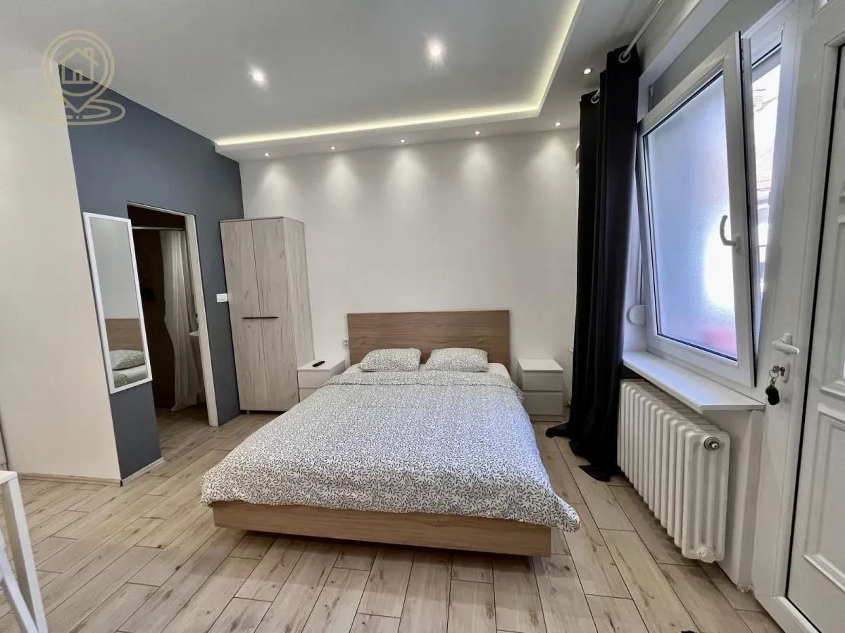 Izdavanje, garsonjera, 21m², Centar, Novi Sad