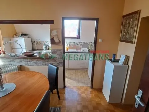 Izdavanje, dvosoban stan, 70m², Novo naselje, Novi Sad - image 13