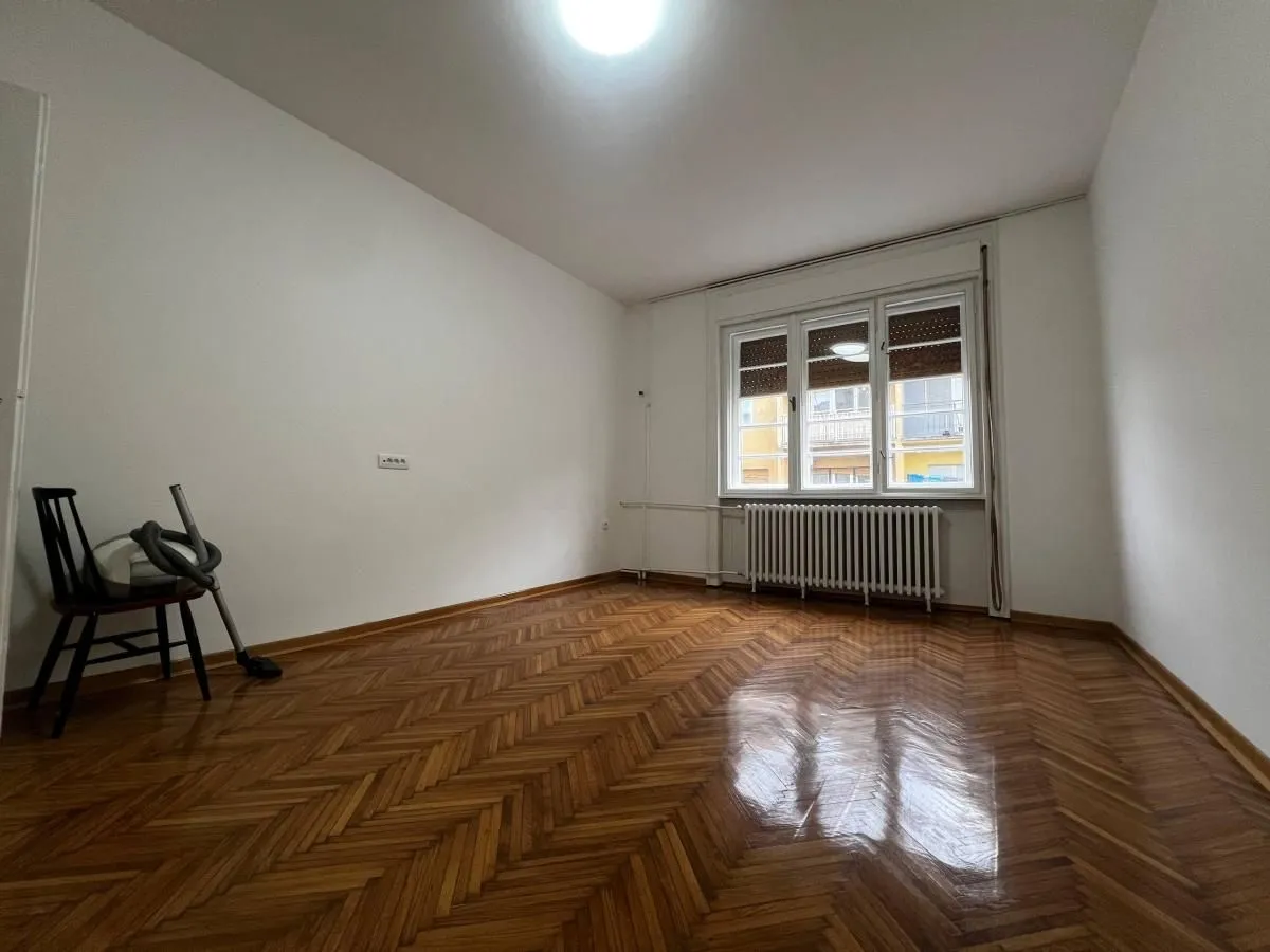 Rent, office space, 80m², Stari grad, Novi Sad