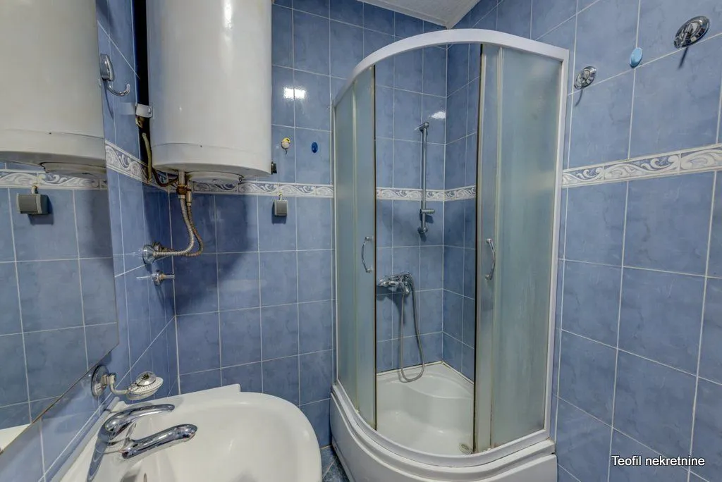 Prodaja, dvosoban stan, 56m², Zemun Sve Podlokacije, Beograd
