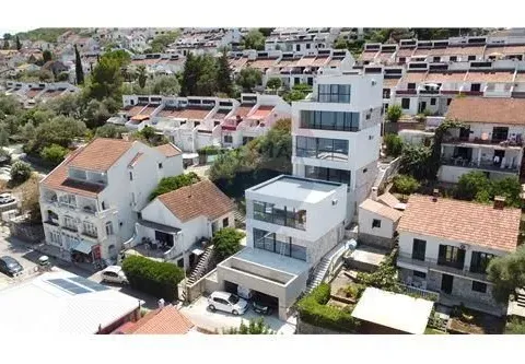 Prodaja, kuća, 200m², Krašići, Tivat - image 2