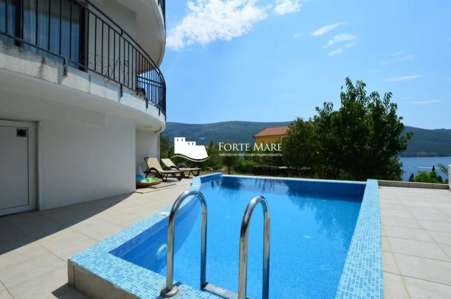 Prodaja, dvosoban stan, 90m², Kumbor, Herceg Novi