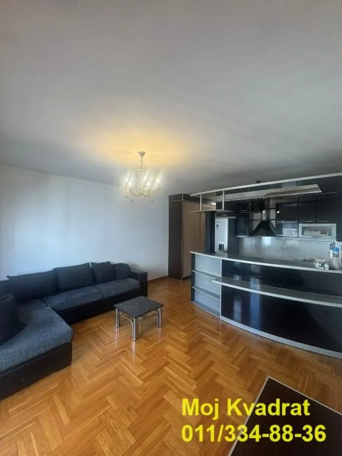 Prodaja, dvosoban stan, 57m², Đeram Pijaca, Beograd