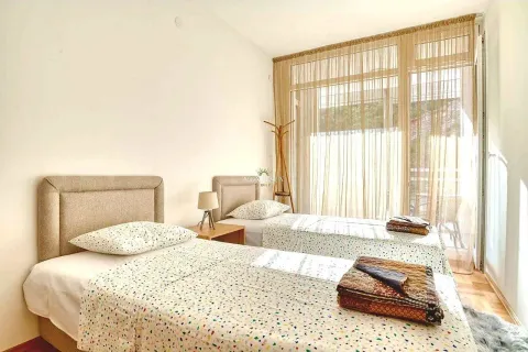 Rent, two bedroom apartment, 72m², Dubovica, Budva - image 7