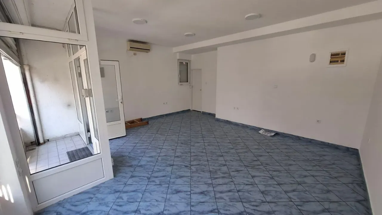Rent, office space, 34m², Stari Aerodrom, Podgorica