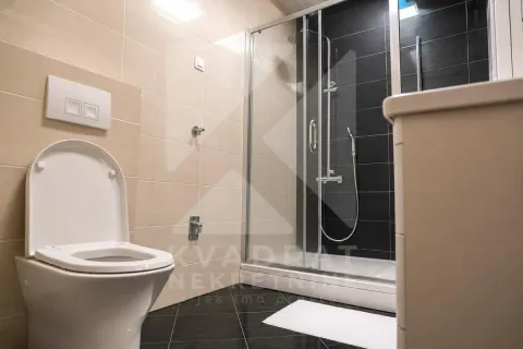 Rent, three bedroom apartment, 120m², 1 maj, Podgorica - image 14