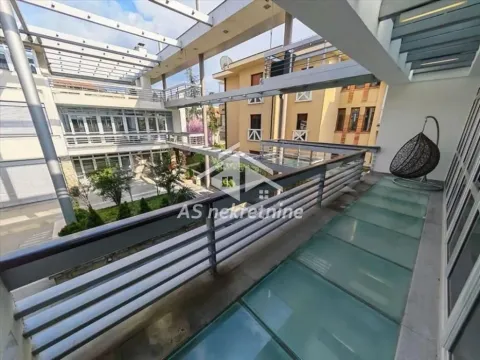 Izdavanje, stan, 148m², Savski Venac, Beograd - image 18