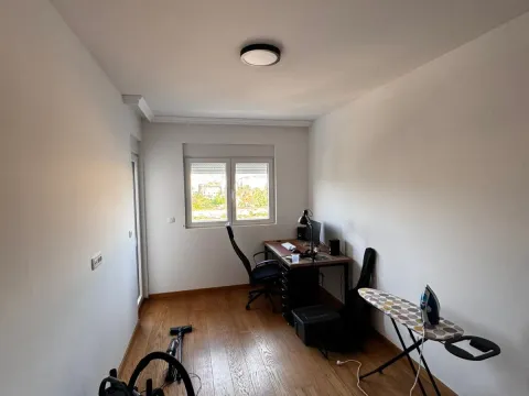 Prodaja, dvosoban stan, 72m², New City, Podgorica - image 13