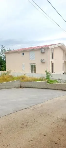 Sale, house, 527m², Sutvara, Kotor