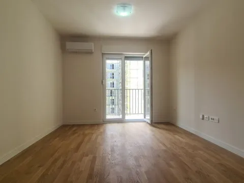 Rent, apartment, 39m², Tuški Put, Podgorica - image 3