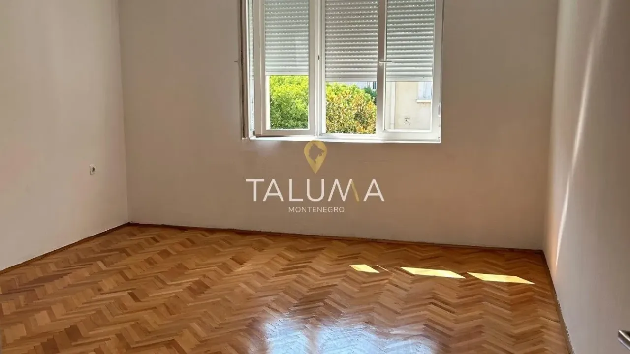 Rent, two bedroom apartment, 69m², Centar, Podgorica