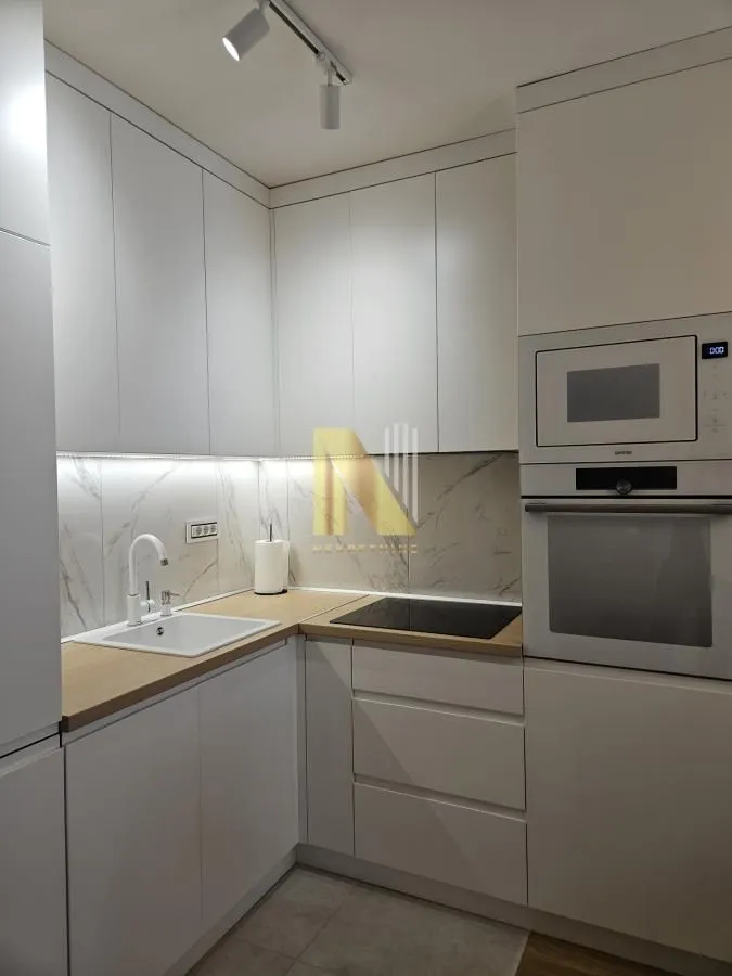 Izdavanje, jednosoban stan, 40m², Sajmište, Novi Sad