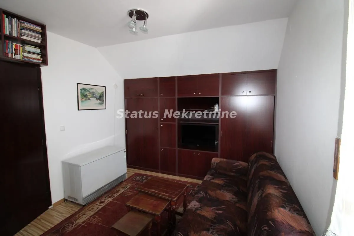 Prodaja, jednosoban stan, 30m², Sremska Kamenica, Petrovaradin
