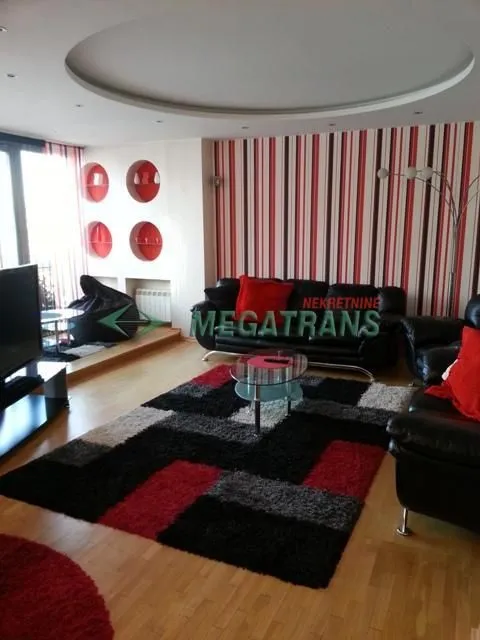 Rent, four bedroom apartment, 100m², Centar, Novi Sad