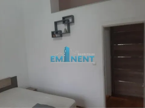 Izdavanje, trosoban stan, 78m², Zemun Gornji Grad, Zemun Sve Podlokacije - image 7