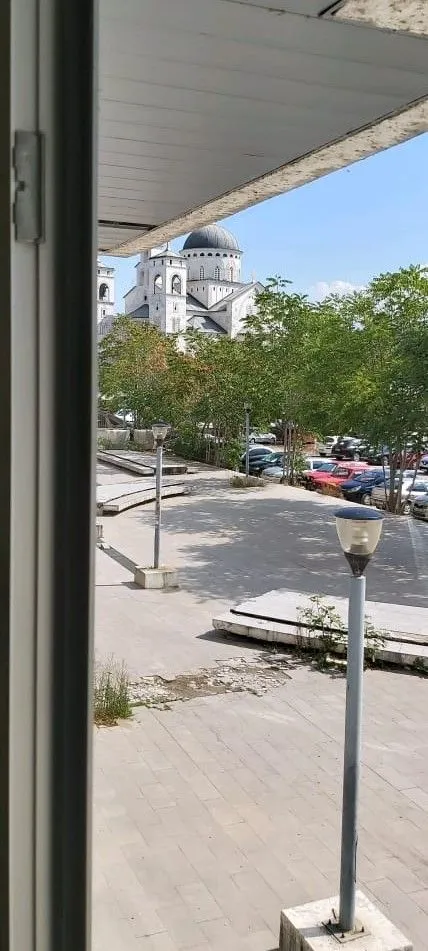 Izdavanje, poslovni prostor, 130m², Preko Morače, Podgorica