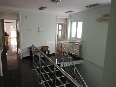 Prodaja, poslovni prostor, 150m², Lekino Brdo, Voždovac Sve Podlokacije - image 7