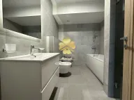 Izdavanje, četvorosoban stan, 127m², Master Kvart, Podgorica - image 9