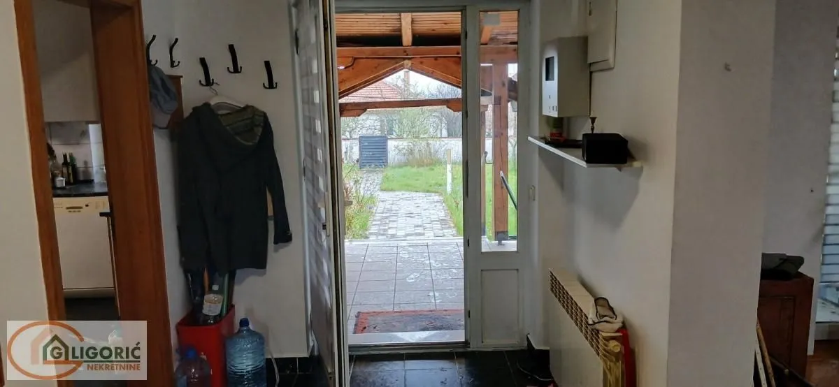Sale, house, 192m², Amerić, Mladenovac