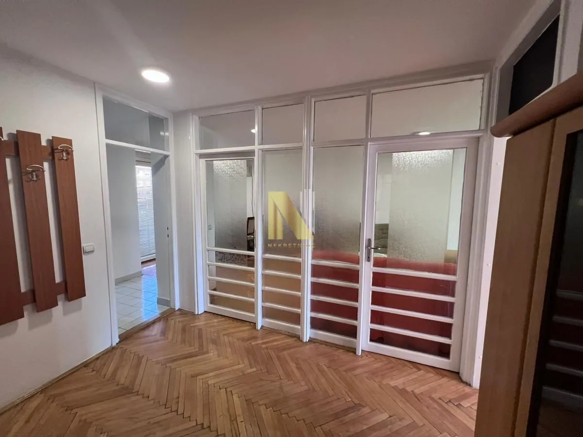 Rent, three bedroom apartment, 88m², Bulevar Oslobodjenja, Novi Sad Sve Podlokacije