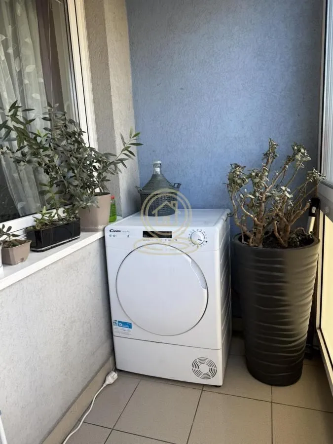 Izdavanje, dvosoban stan, 59m², Centar, Kragujevac