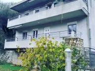 Prodaja, kuća, 196m², Petrovac, Budva - image 1