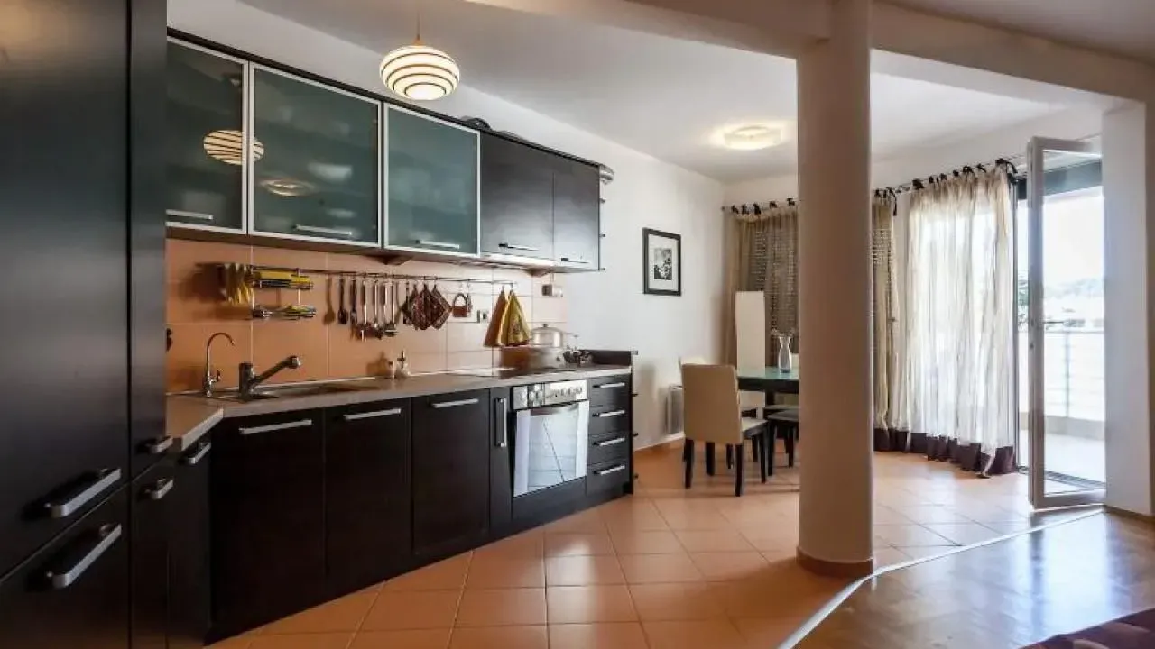 Sale, two bedroom apartment, 91m², Petrovac, Budva