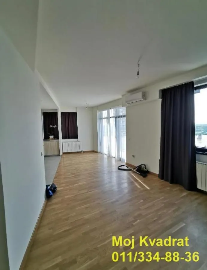 Prodaja, četvorosoban stan, 112m², Savski Venac, Beograd