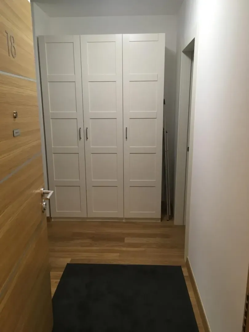 Rent, four bedroom apartment, 105m², Novi Beograd Blok 65, Novi Beograd Sve Podlokacije