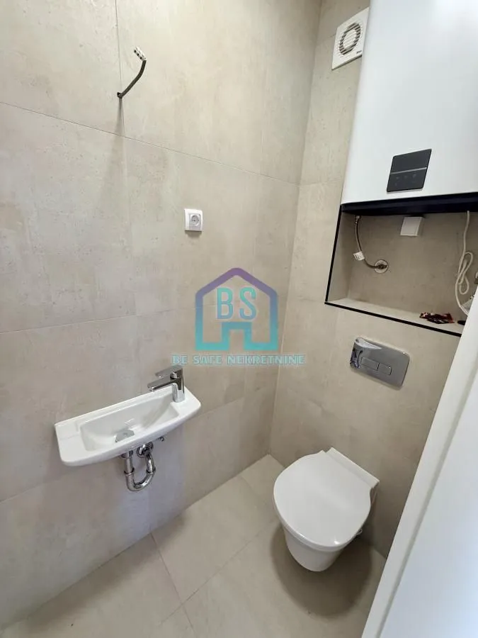 Prodaja, trosoban stan, 72m², Alibegovac, Petrovaradin