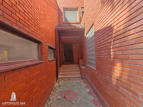 Rent, house, 230m², Bezanijska Kosa 1, Bežanijska Kosa Sve Podlokacije - image 2