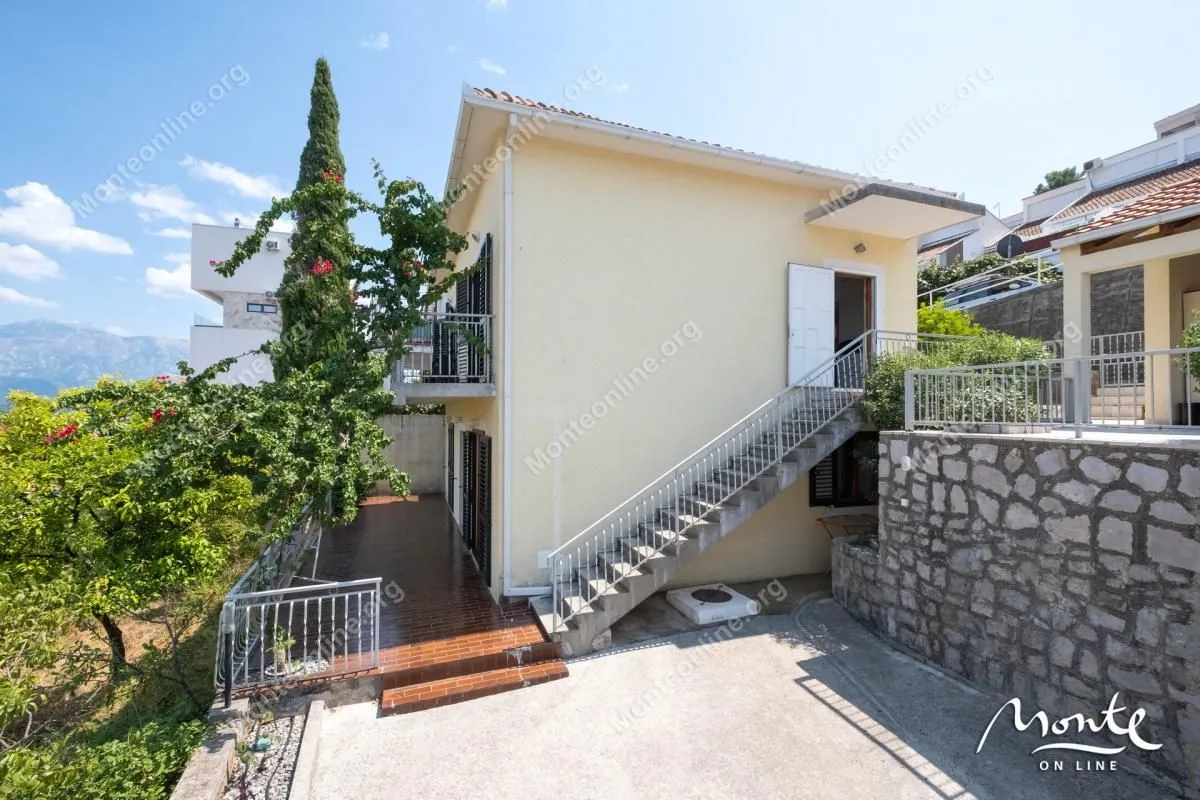 Prodaja, kuća, 147m², Krašići, Tivat
