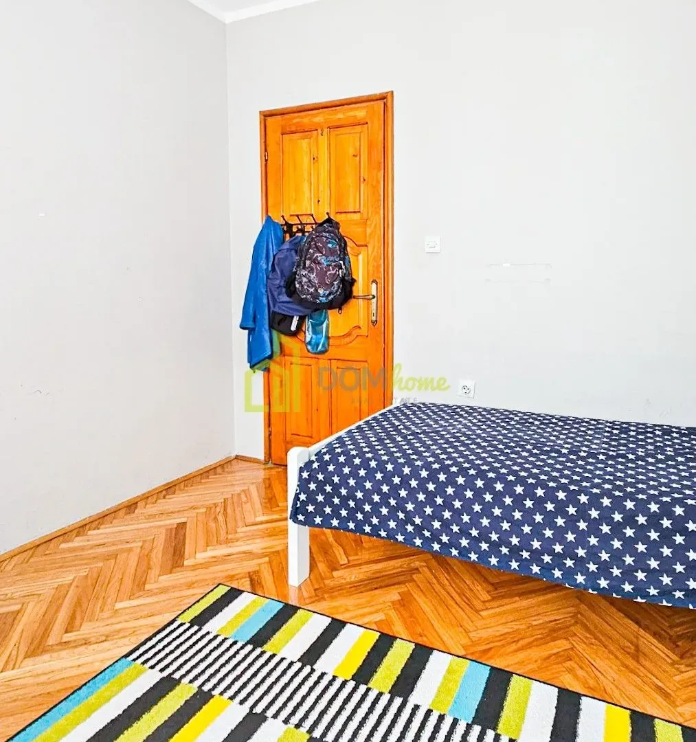 Sale, house, 350m², Momišići, Podgorica