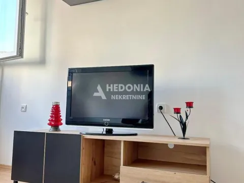 Izdavanje, dvosoban stan, 54m², Banovo Brdo, Beograd - image 2