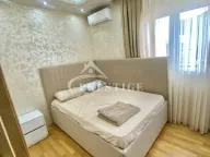 Izdavanje, trosoban stan, 100m², Stari Aerodrom, Podgorica - image 8