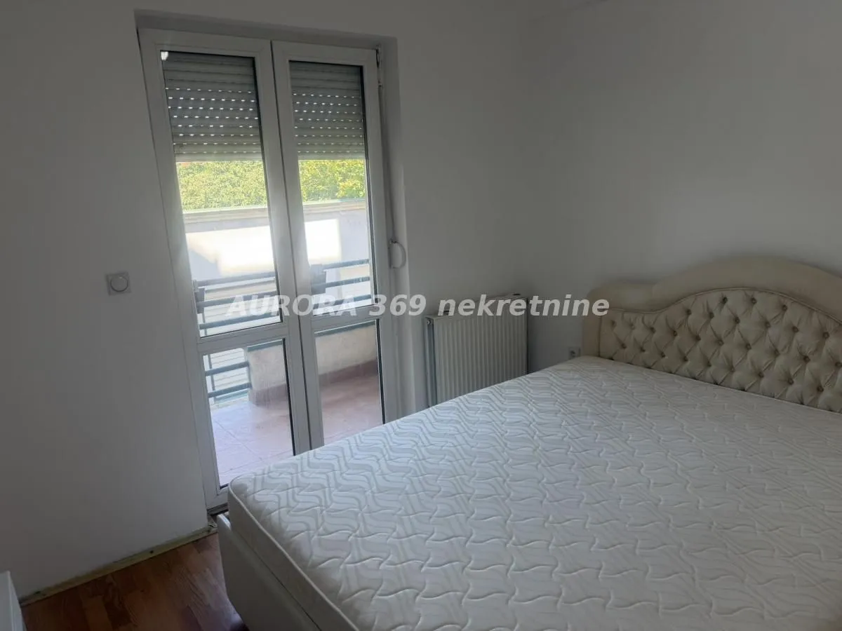 Prodaja, trosoban stan, 64m², Ruma, Srbija