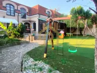 Izdavanje, kuća, 320m², Veljko Vlahović, Voždovac Sve Podlokacije - image 18