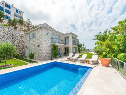 Izdavanje, kuća, 350m², Budva, Crna Gora - image 8