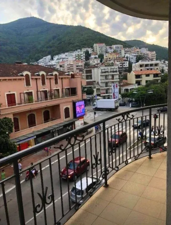 Sale, apartment, 87m², Centar, Budva